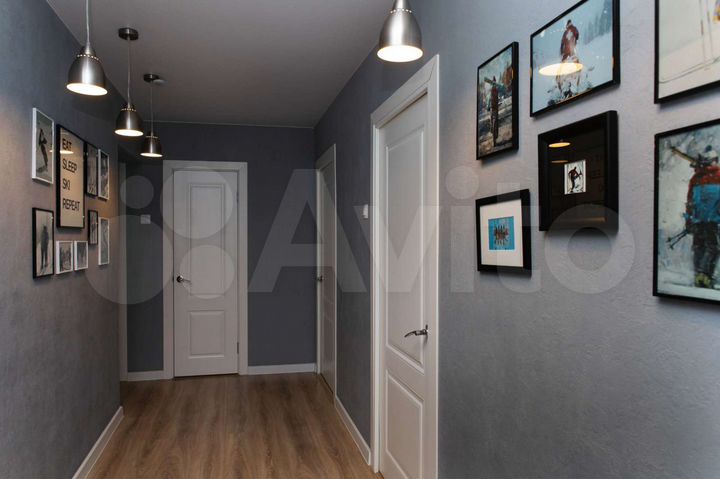 3-к. квартира, 80 м², 8/9 эт.