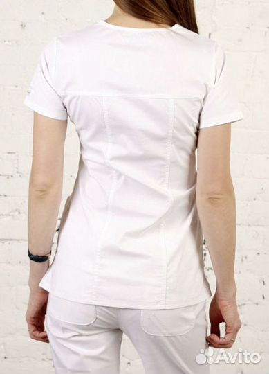 Медицинская рубашка новая