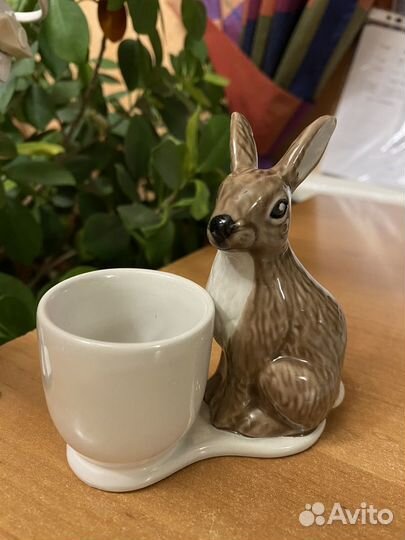 Подставка под яйцо hm