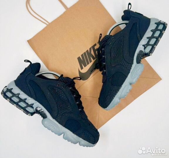 Кроссовки Nike stusu