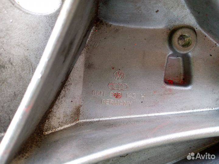 Корпус масляного фильтра Audi Q5 8R