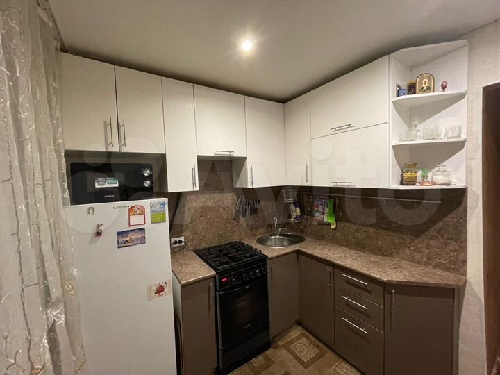 2-к. квартира, 42,7 м², 1/3 эт.