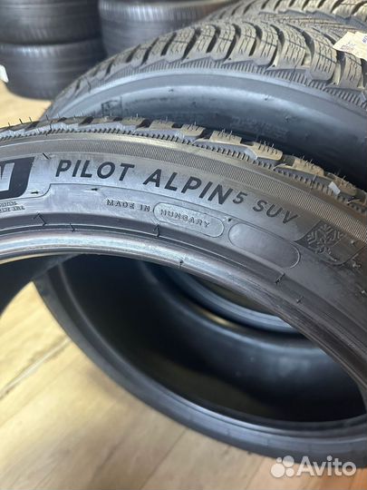 Michelin Pilot Alpin 5 SUV 265/40 R22 106V