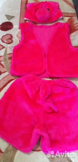 Новогодний костюм поросёнка красивого малиного цве