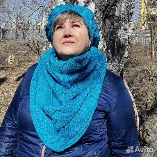 Вязаный комплект - берет и бактус