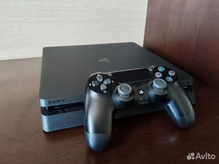 Sony playstation 4 slim