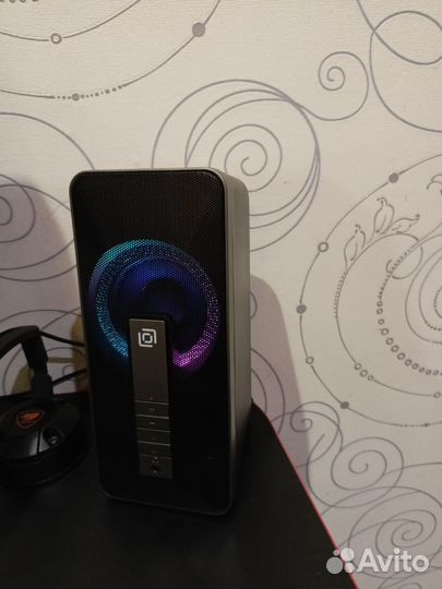 Монитор BenQ и колонки