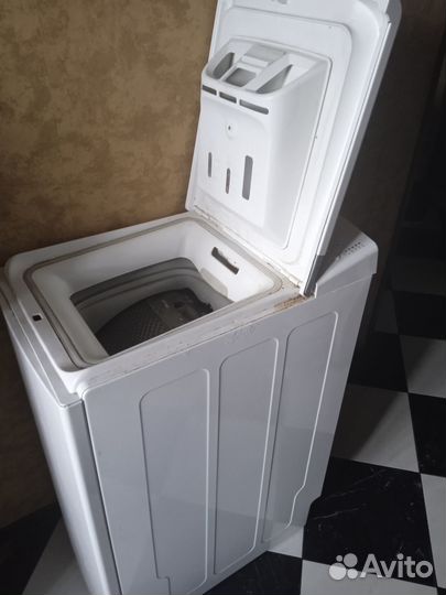 Стиральная машина с вертикальной загрузкой