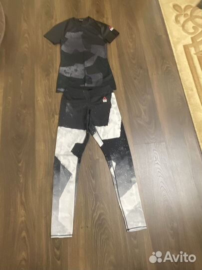 Спортивный костюм reebok женский