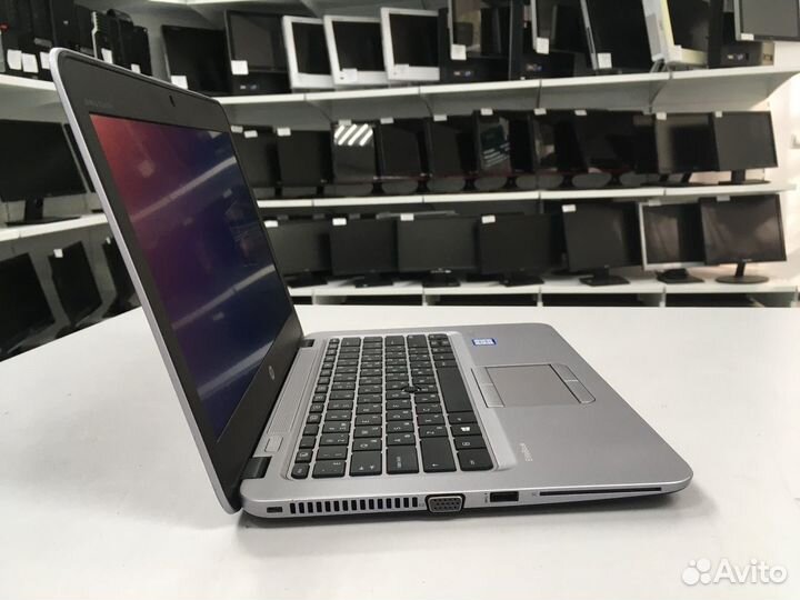 Ноутбук HP 820 Core i3 6100U/ DDR4 8Gb/ SSD 120Gb