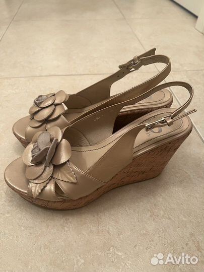 Босоножки женские в ассортименте