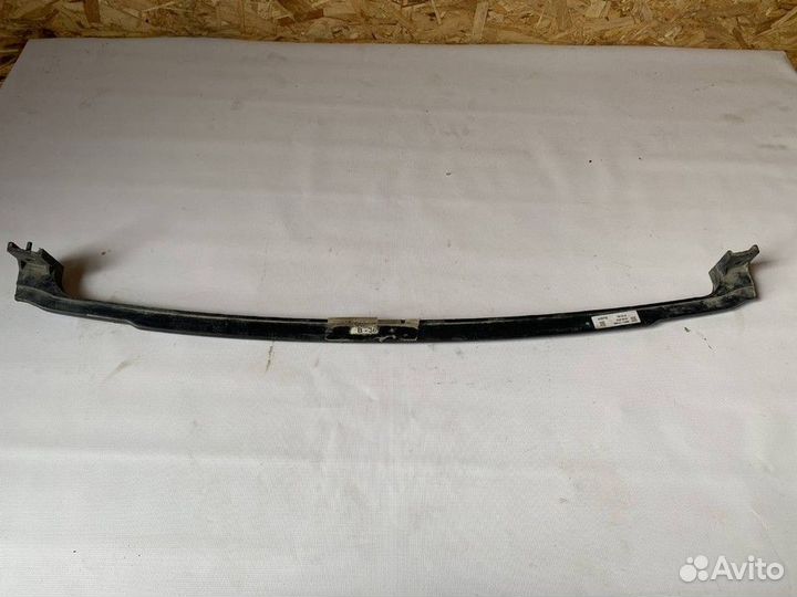 Усилитель переднего бампера нижний Kia Sportage