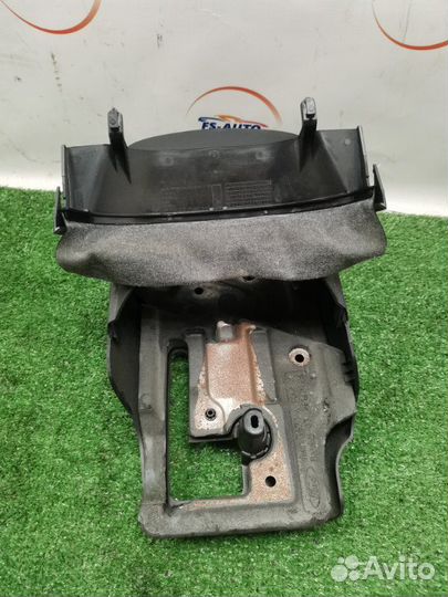 Пластик подрулевой Ford Focus 2 универсал 1.6 hwda