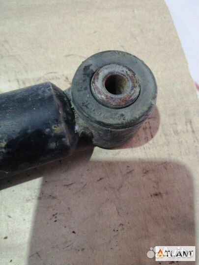 Амортизатор задний правый honda stepwgn