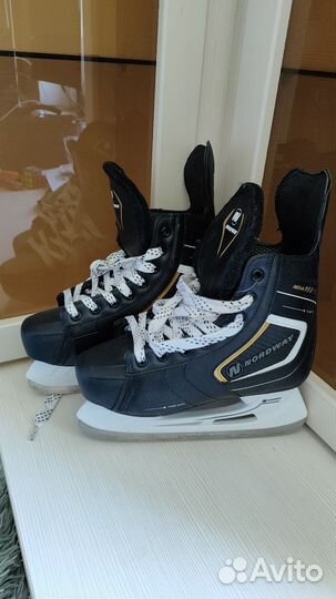 Хоккейные коньки bauer 39