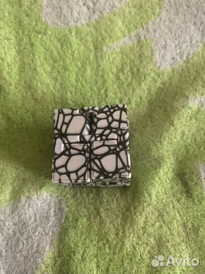 Бесконечный кубик рубика