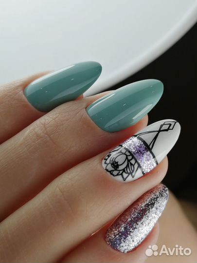 Маникюр /педикюр