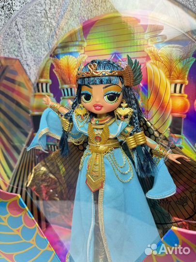 Кукла LOL Surprise OMG Fierce Collector Cleopatra