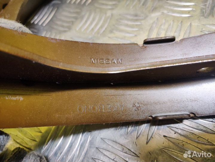 Колодки тормозные (akebono Япония) задние Nissan