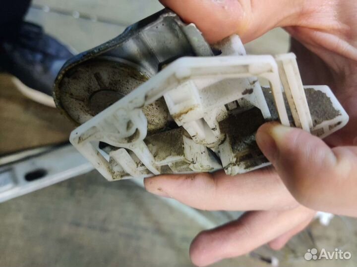 Стеклоподъёмник dodge caliber