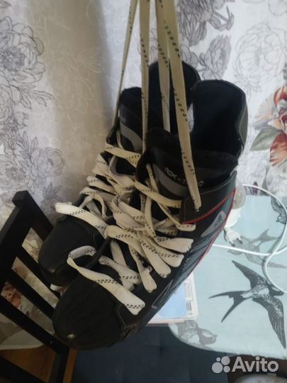 Коньки хоккейные, 45 размер