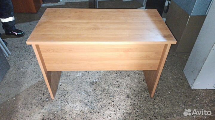 Стол угловой