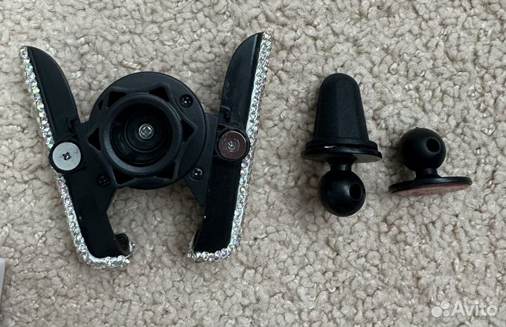 Держатель для телефона в машину