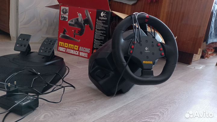 Руль Logitech momo force feedback wheel