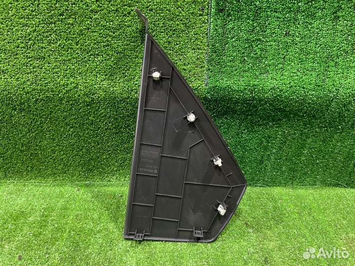 Накладка на торпедо левая Renault Duster кроссовер