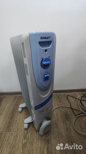 Обогреватель масляный Scarlett SC-1161