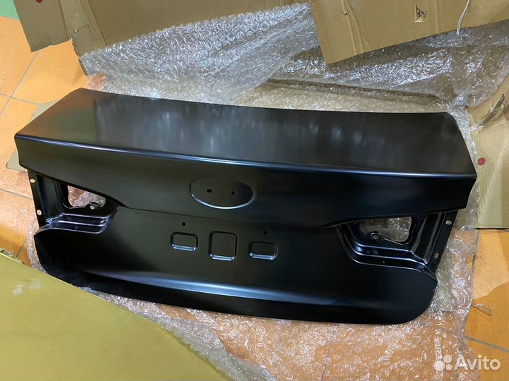 Крышка багажника KIA RIO 10-17