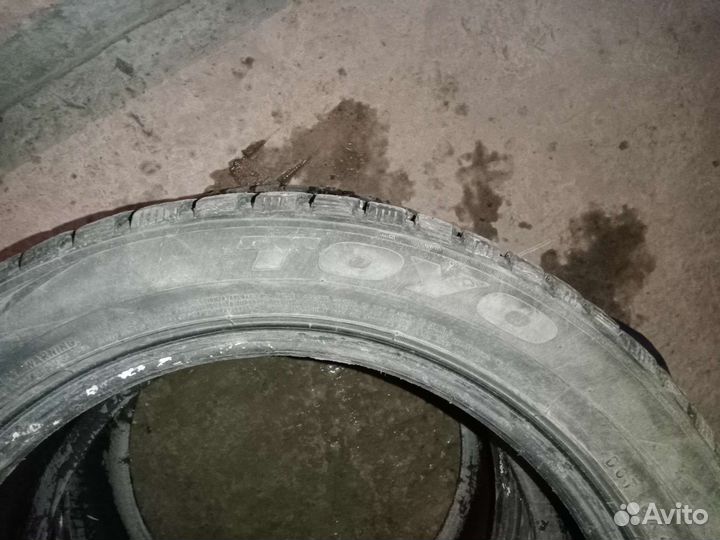 Toyo Observe G3-Ice 215/50 R17