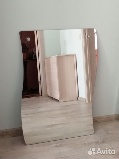 Зеркало фигурное 60х90 см