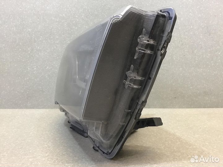 Фара правая VAZ LADA Vesta 2015