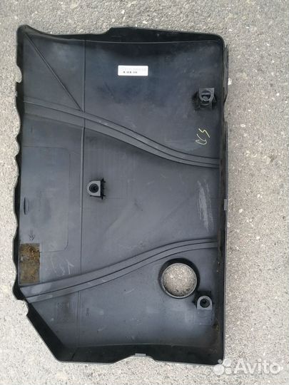Крышка двигателя декоративная Ford Focus 2
