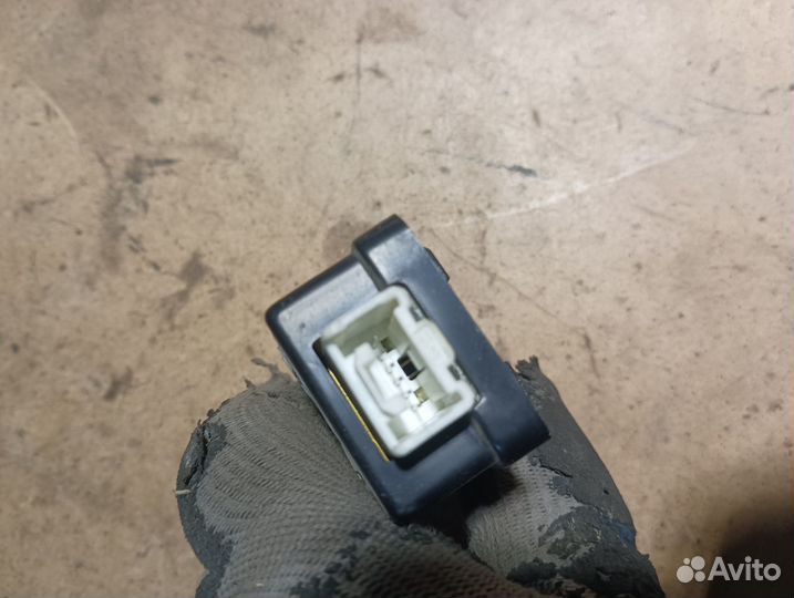 Эбу центральным замком Mazda 3 (BK) 03-08 г