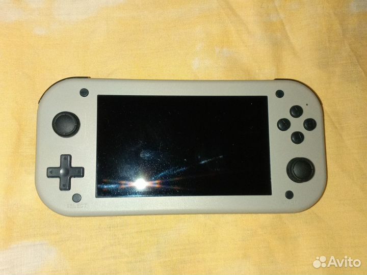 Портативная игровая приставка M17