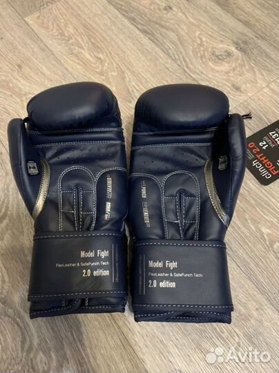 Боксерские перчатки 12 oz clinch