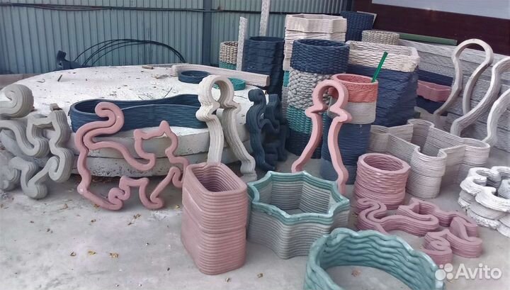 Бетонные вазоны, кашпо, модульные клумбы, фигуры