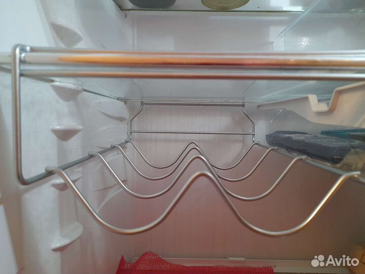 Полка в холодильник под бутылки