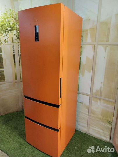 Холодильник б/у двухкамерный с гарантией год