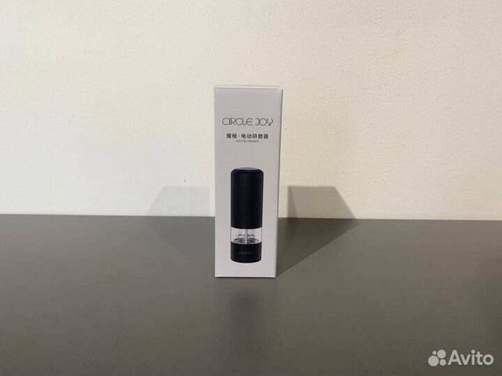 Электрическая мельница перца и соли Circle Joy