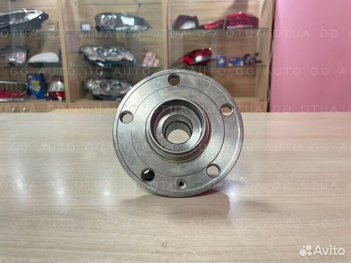 Передняя ступица в сборе Skoda Octavia 2013-2020