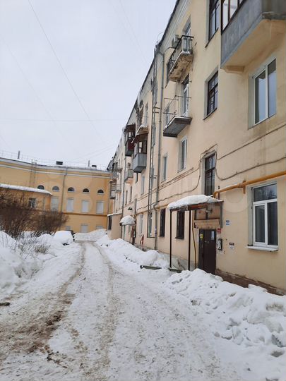 Комната 21,1 м² в 9-к., 3/4 эт.