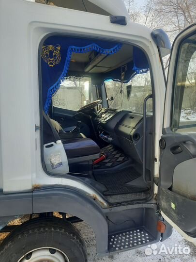 Mercedes-Benz Atego 818, 2004