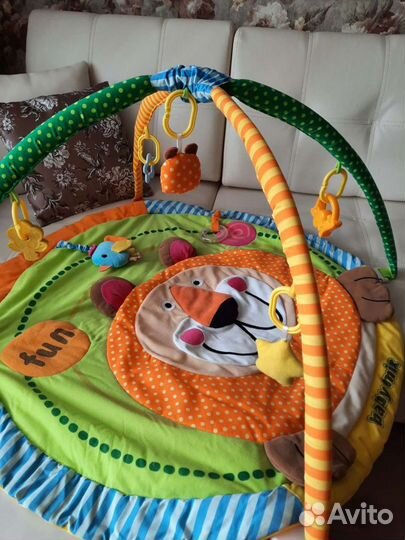 Развивающий коврик