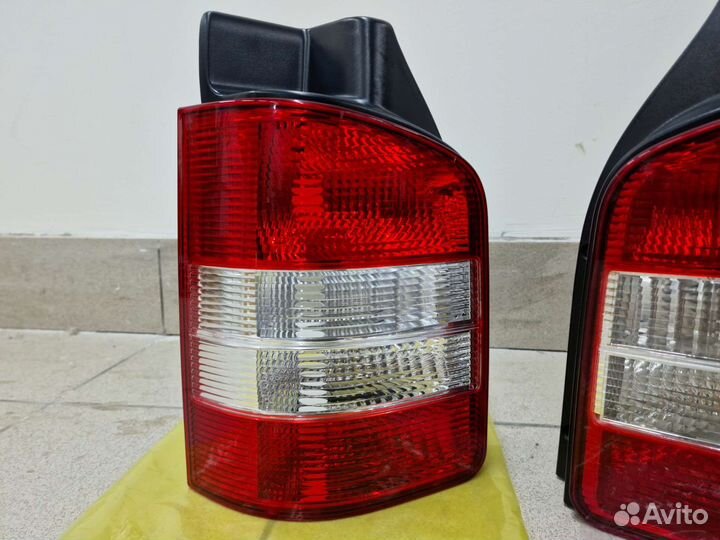 Задние фонари (L/R) Volkswagen Transporter T5