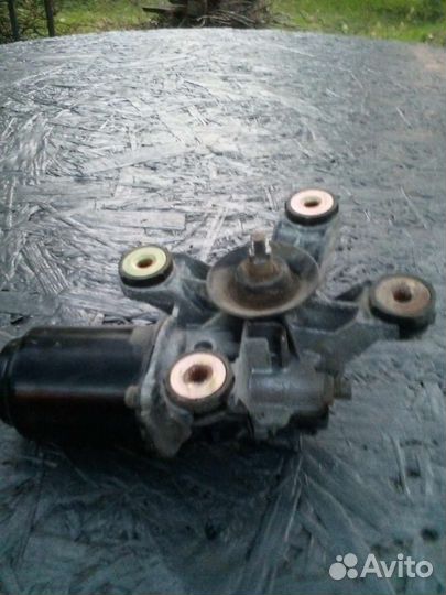 Моторчик стеклоочистителя Nissan N15