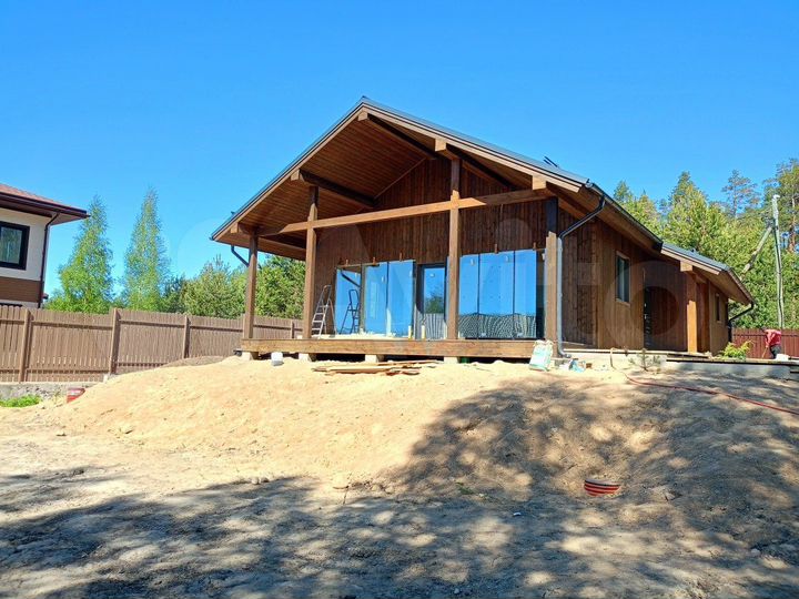 Дом 111 м² на участке 11 сот.