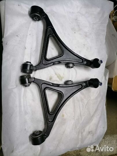 Рычаги передние AWD Dodge Charger LD